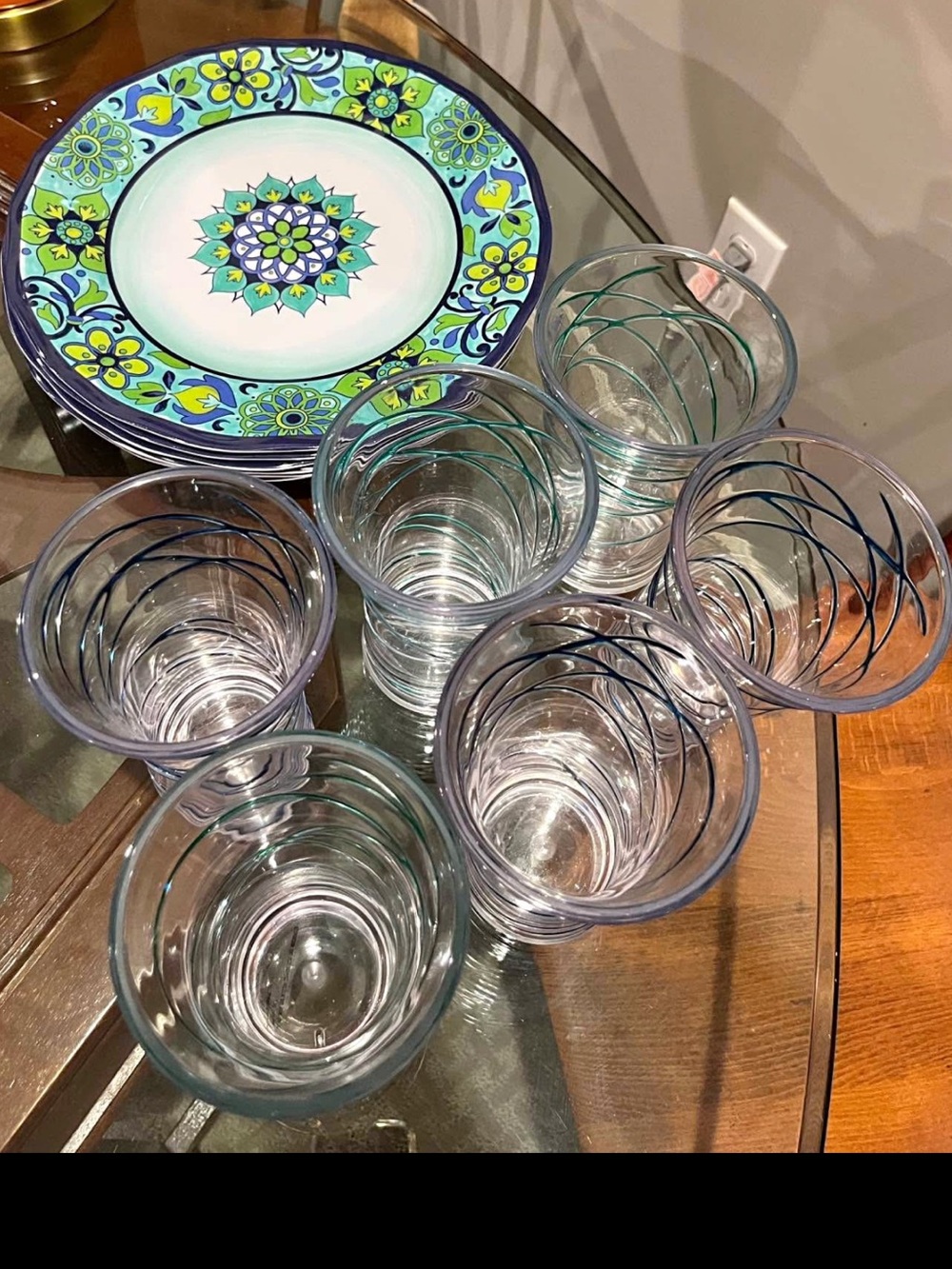 Clear plastic k Tumbler Set with Blue Swirl Accent - Home Dining